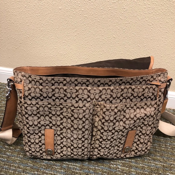 Coach Messenger Bag - Picture 4 of 4